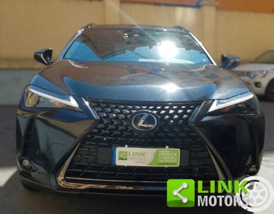 Lexus UX Hybrid Midnight (2)