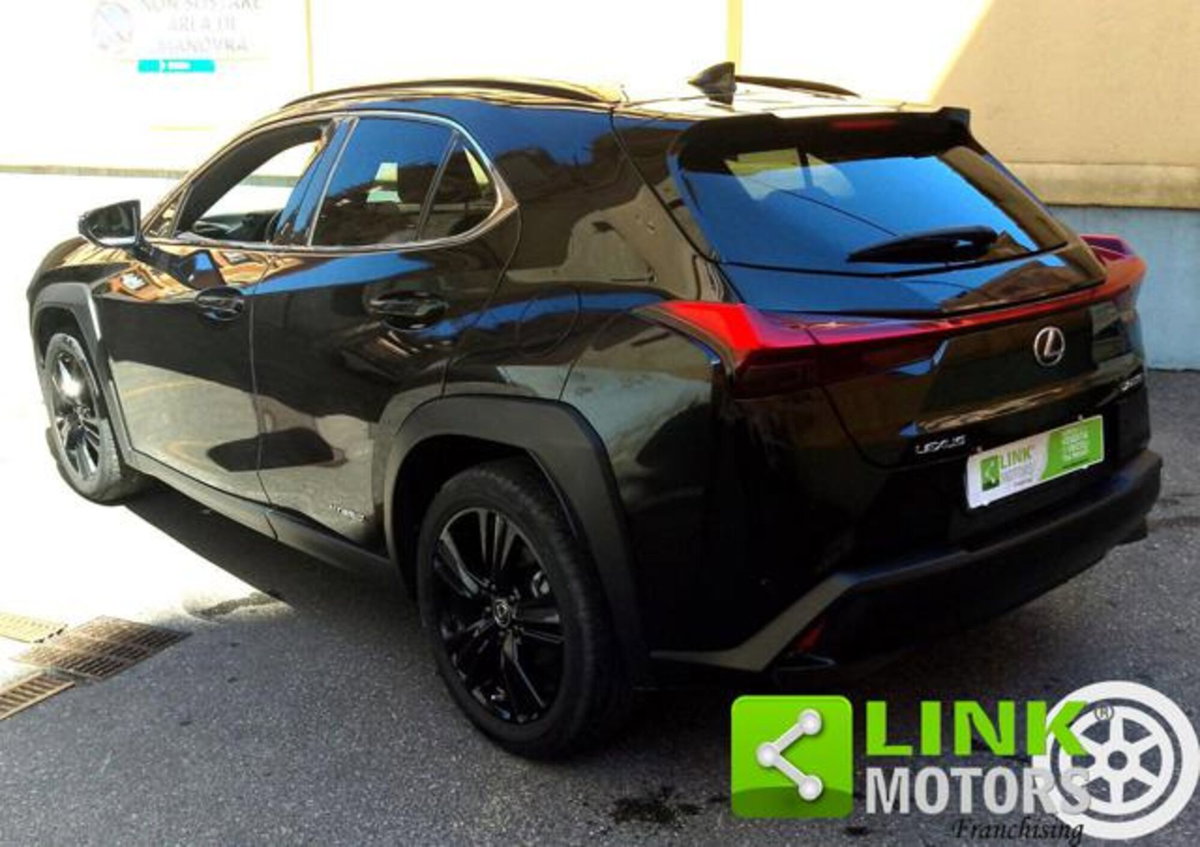 Lexus UX Hybrid Midnight (6)