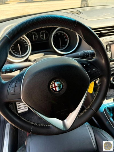 Alfa Romeo Giulietta 1.4 Turbo multiair Exclusive 170cv (6)