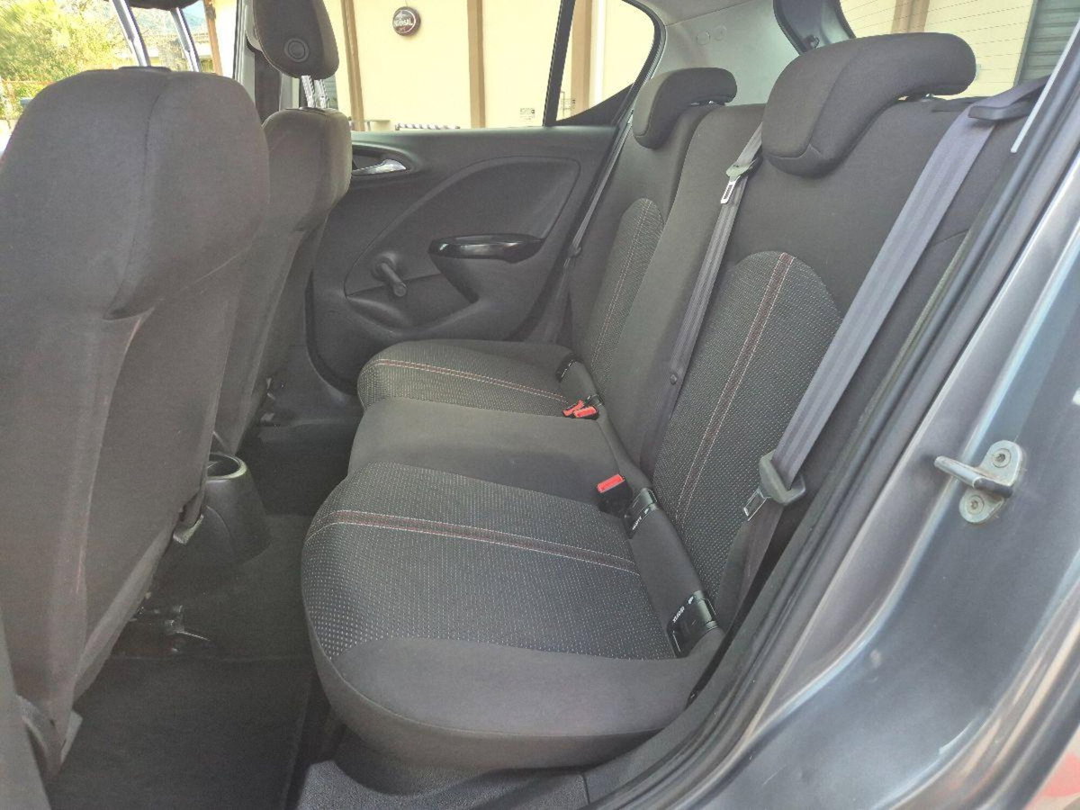 Opel Corsa 1.4 5 porte b-Color (10)