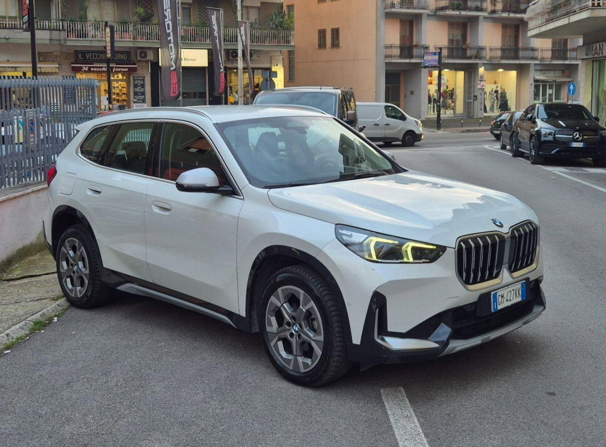 BMW X1 sDrive 18d xLine (3)