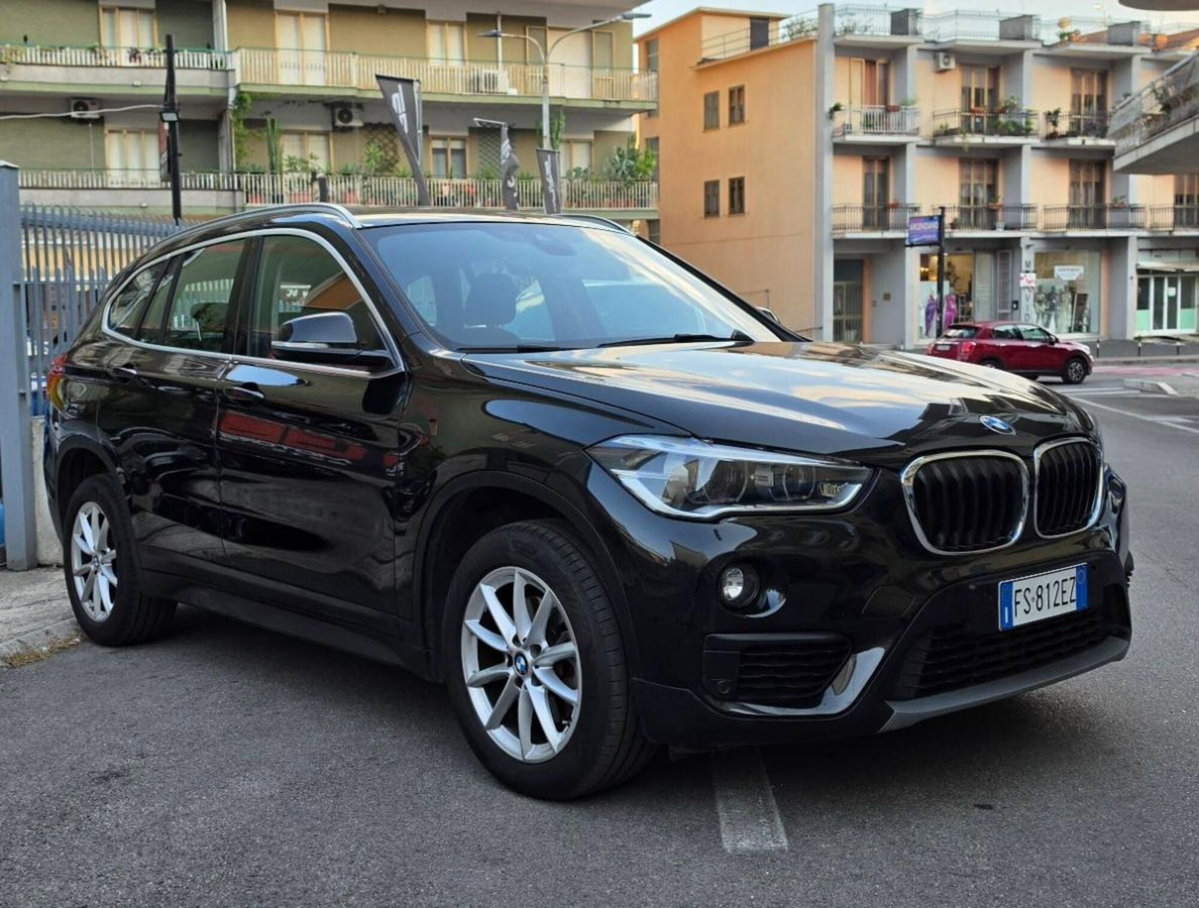 BMW X1 sDrive18d Advantage (11)