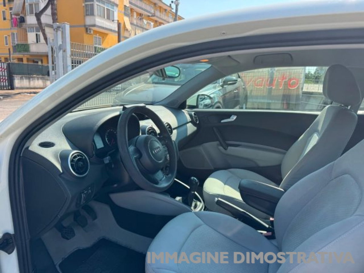 Audi A1 1.6 TDI 105 CV Ambition (11)