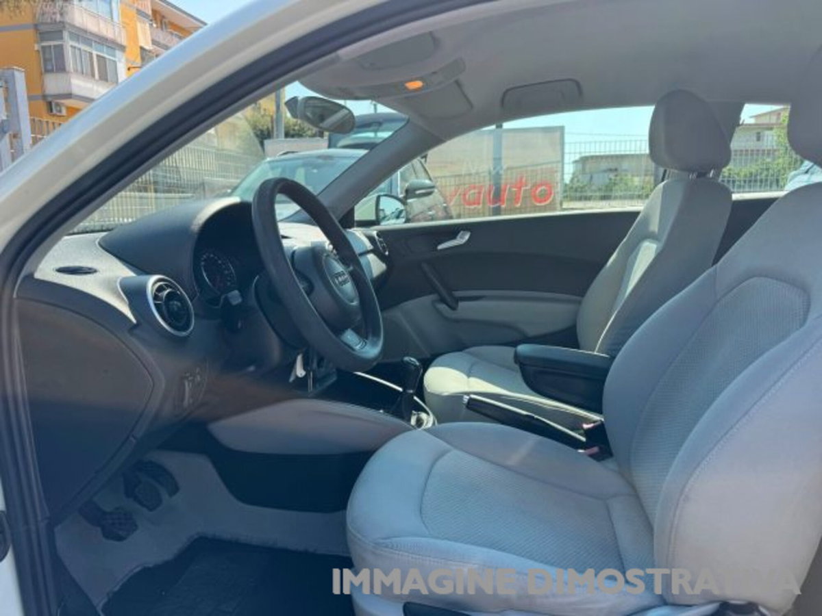 Audi A1 1.6 TDI 105 CV Ambition (18)