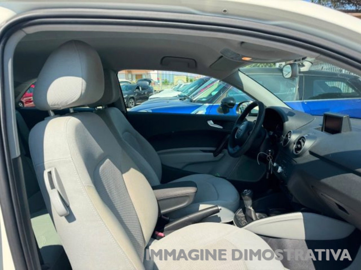 Audi A1 1.6 TDI 105 CV Ambition (19)