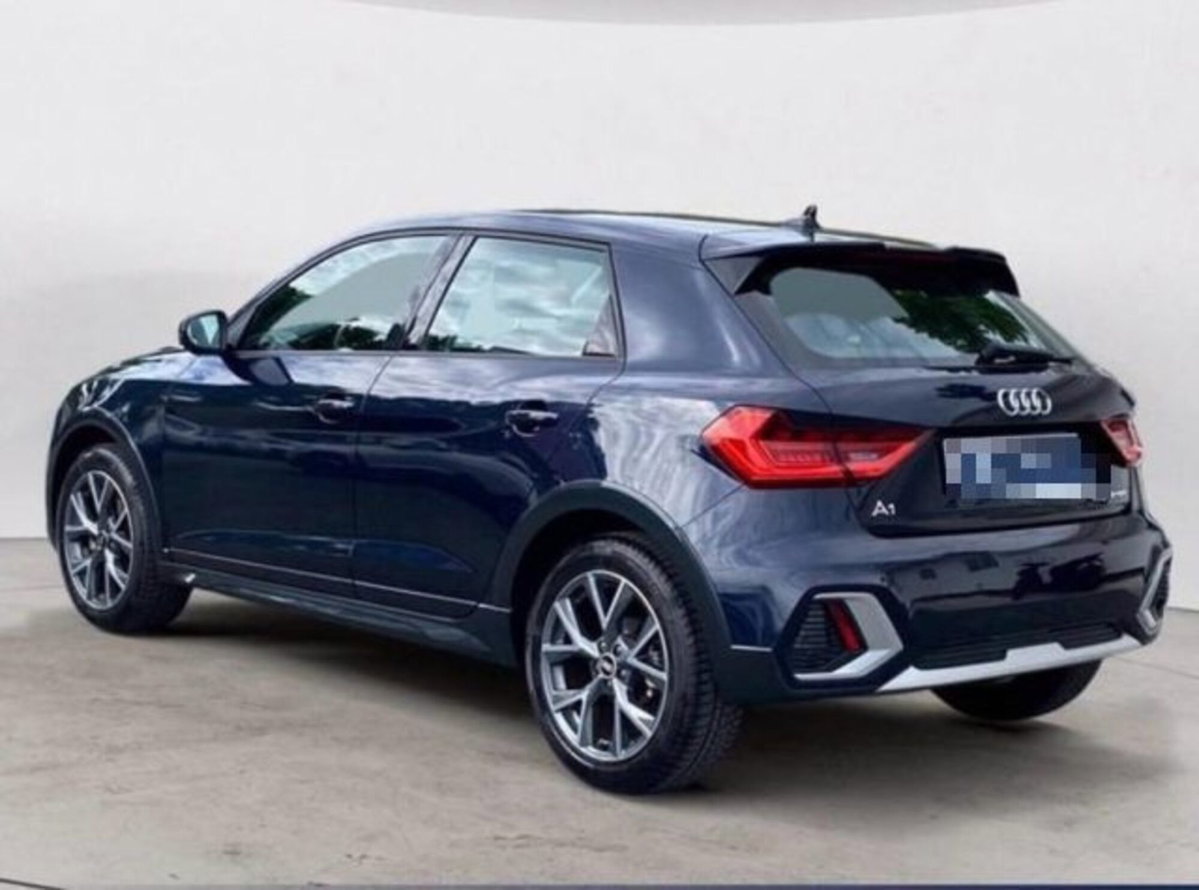 Audi A1 citycarver 30 TFSI Identity Contrast (4)