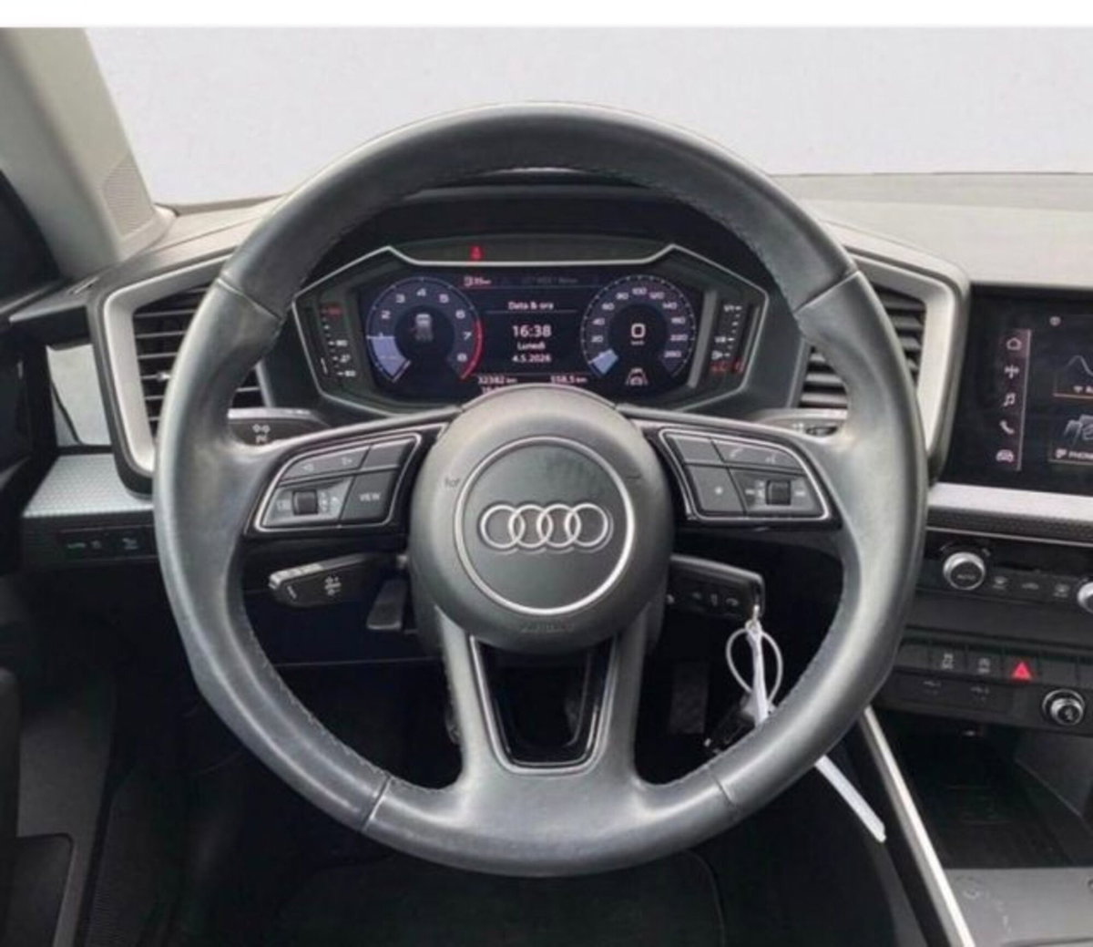 Audi A1 citycarver 30 TFSI Identity Contrast (6)