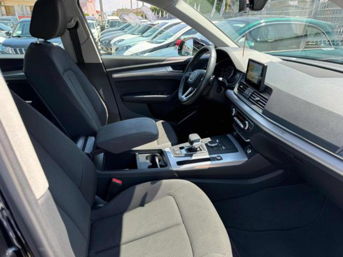 Audi Q5 2.0 TDI 190 CV quattro S tronic Business Sport (18)