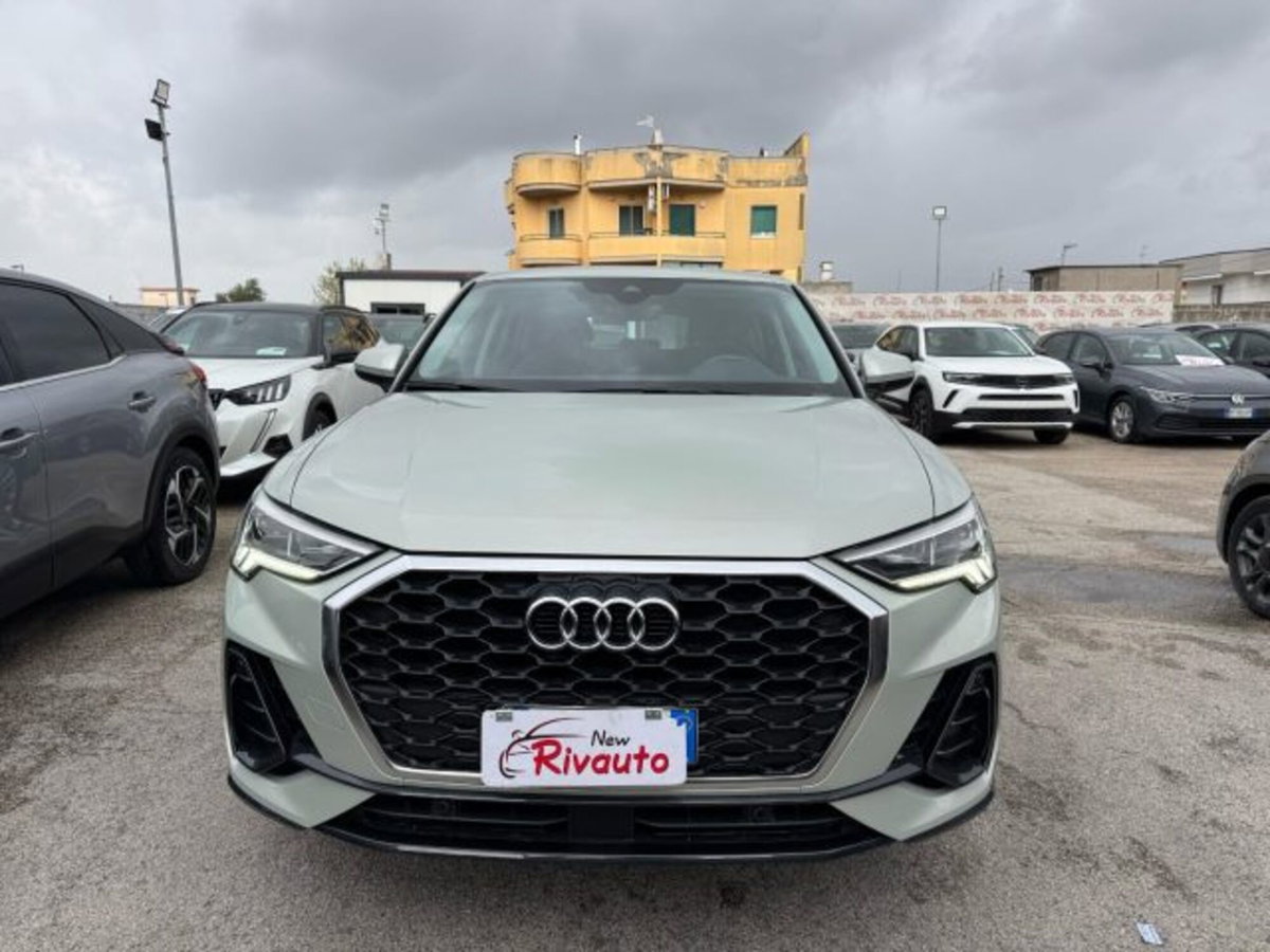 Audi Q3 Sportback 35 TDI quattro S tronic Business Plus (2)