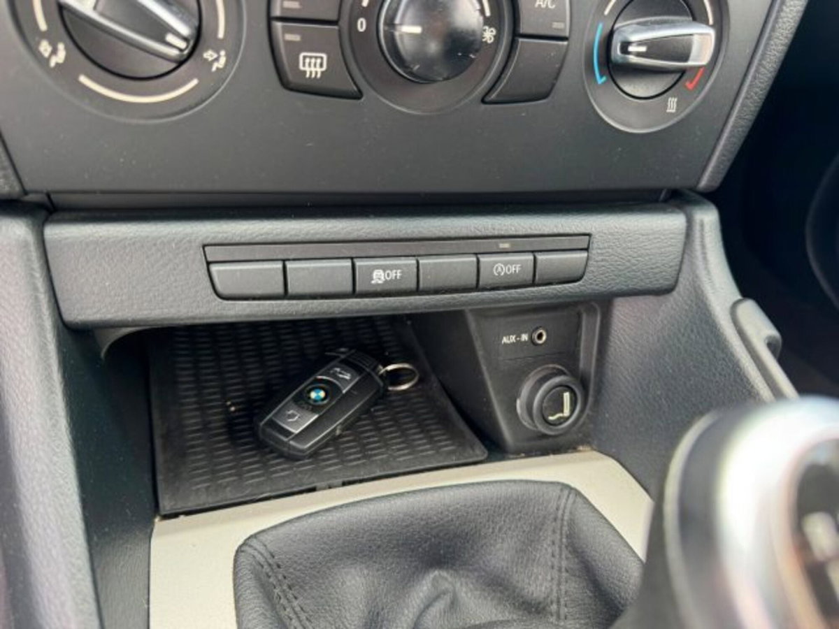 BMW X1 sDrive18d (12)