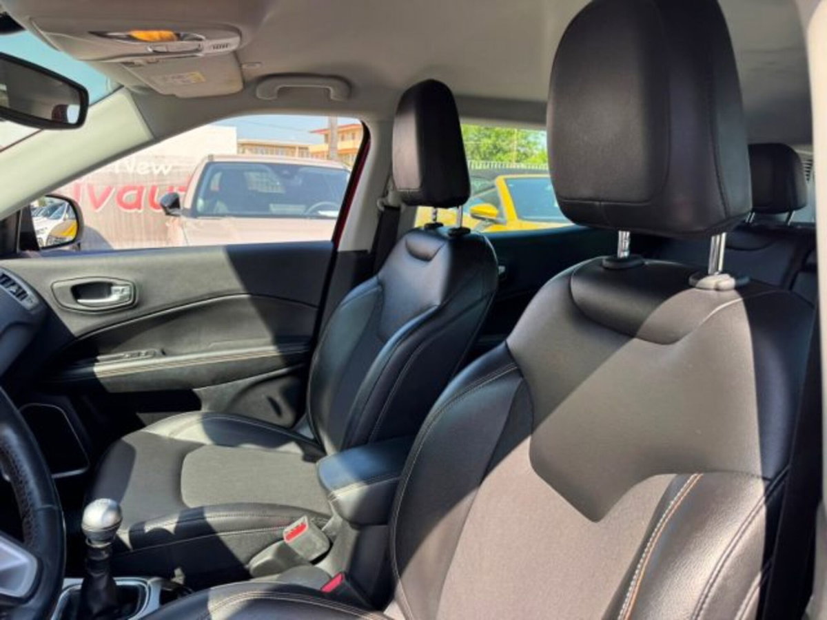 Jeep Compass 2.0 Multijet II 4WD Limited (13)