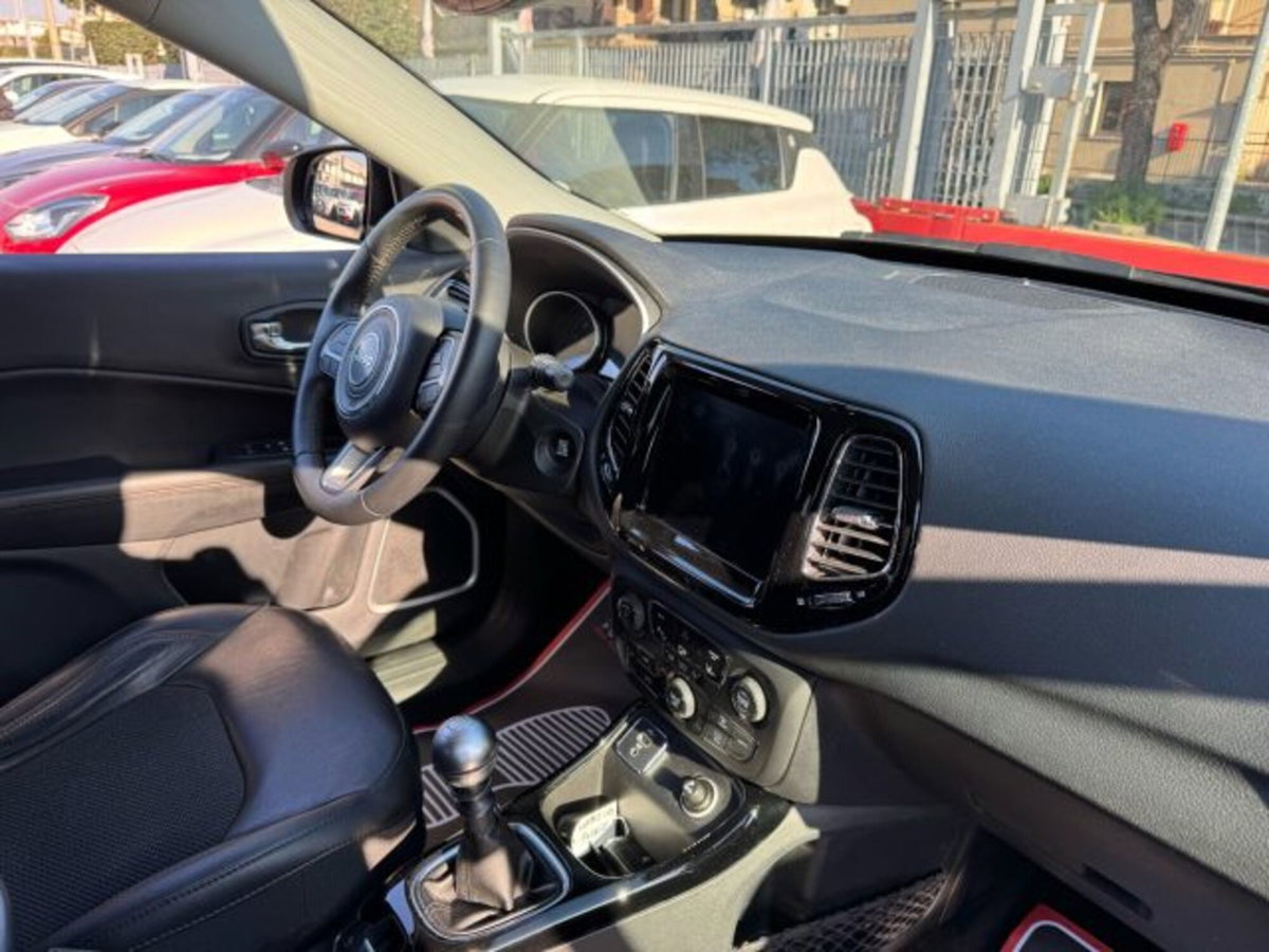 Jeep Compass 1.6 Multijet II 2WD Limited (13)