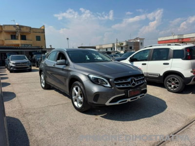 Mercedes-Benz GLA SUV 200 d Automatic Premium (2)
