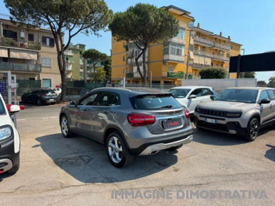 Mercedes-Benz GLA SUV 200 d Automatic Premium (6)