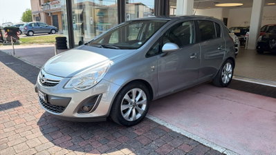Opel Corsa 1.0 12V 5 porte Club usata