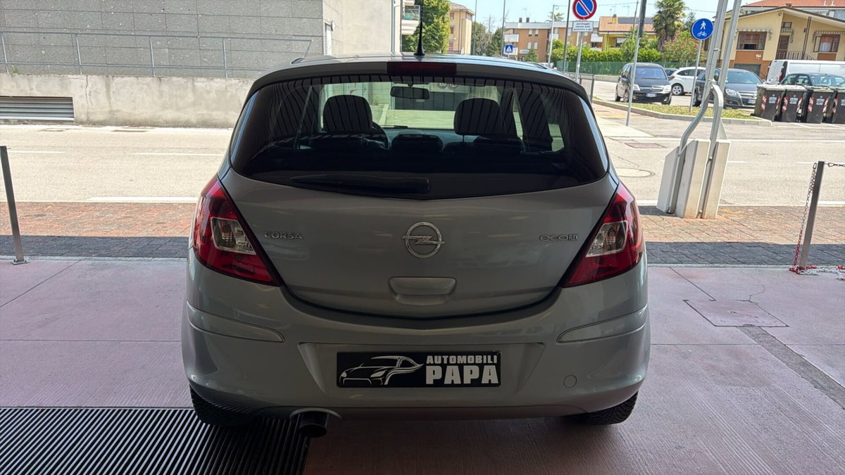 Opel Corsa 1.0 12V 5 porte Club (16)