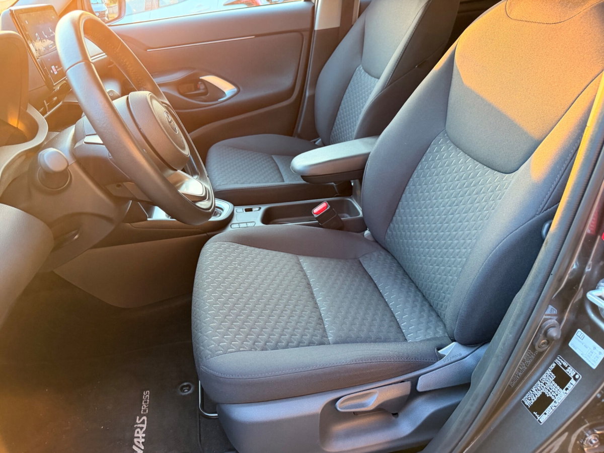 Toyota Yaris Cross 1.5 Hybrid 5p. E-CVT Active (19)