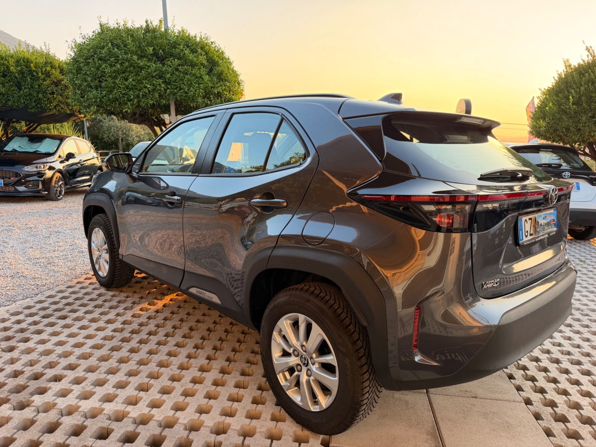 Toyota Yaris Cross 1.5 Hybrid 5p. E-CVT Active (8)