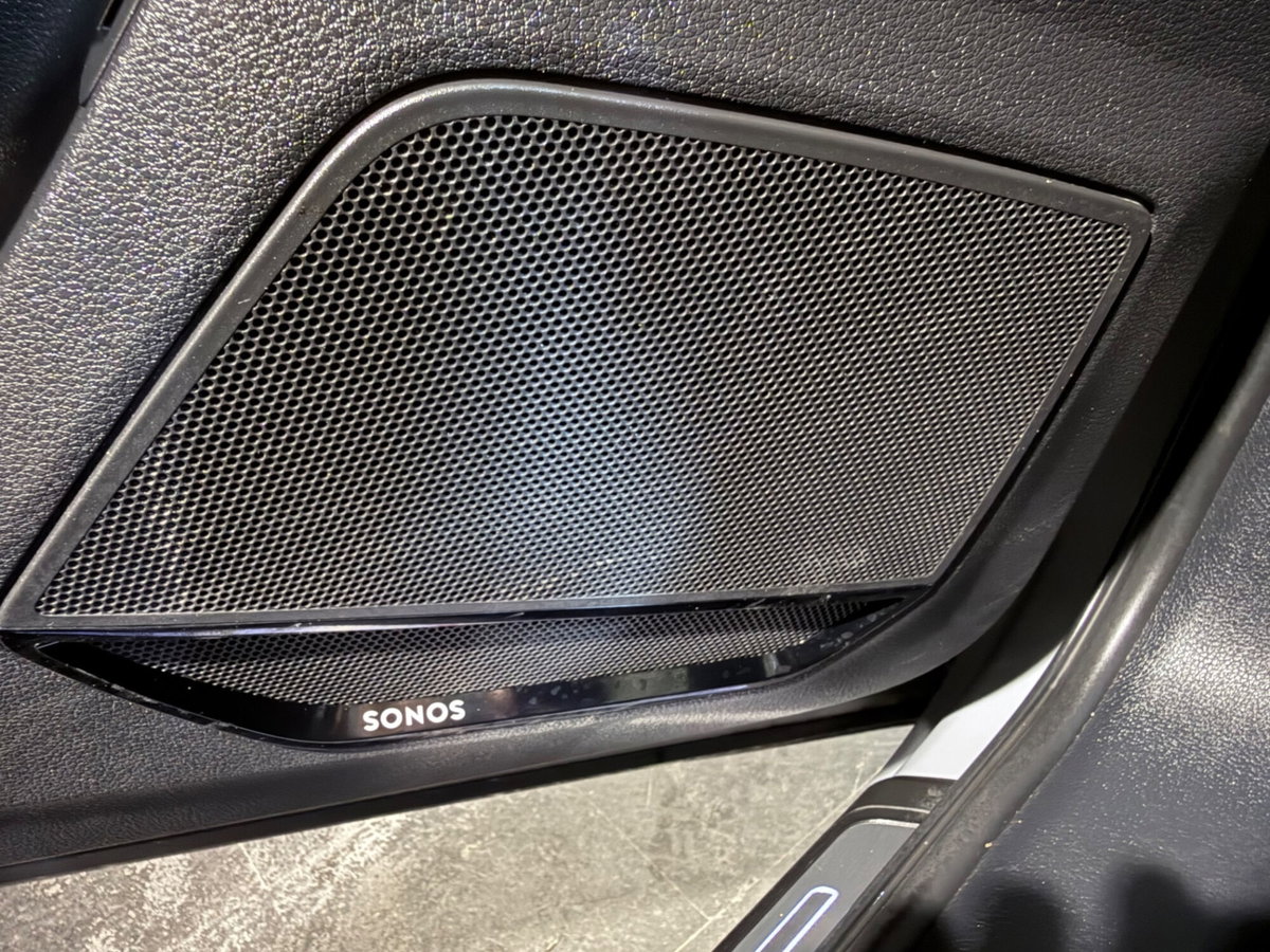 Audi RS Q3 Sportback 2.5 quattro s-tronic (14)