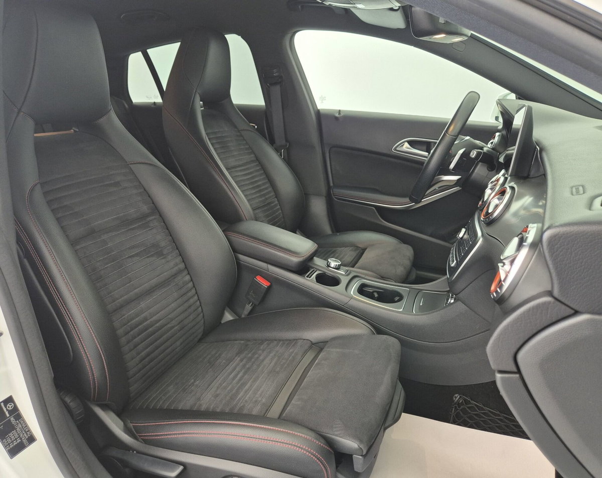 Mercedes-Benz CLA Shooting Brake 220 d Automatic Executive (12)