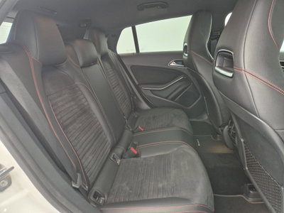 Mercedes-Benz CLA Shooting Brake 220 d Automatic Executive (13)