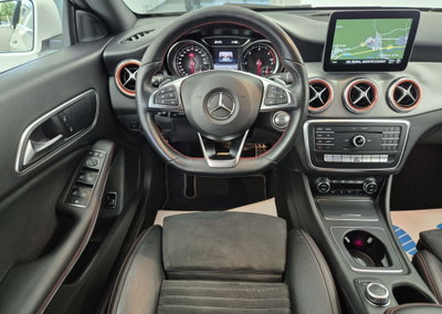 Mercedes-Benz CLA Shooting Brake 220 d Automatic Executive (16)