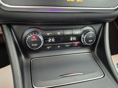 Mercedes-Benz CLA Shooting Brake 220 d Automatic Executive (17)