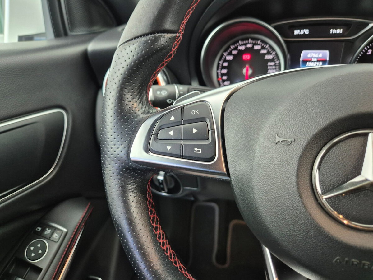 Mercedes-Benz CLA Shooting Brake 220 d Automatic Executive (20)