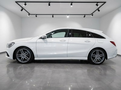 Mercedes-Benz CLA Shooting Brake 220 d Automatic Executive (8)