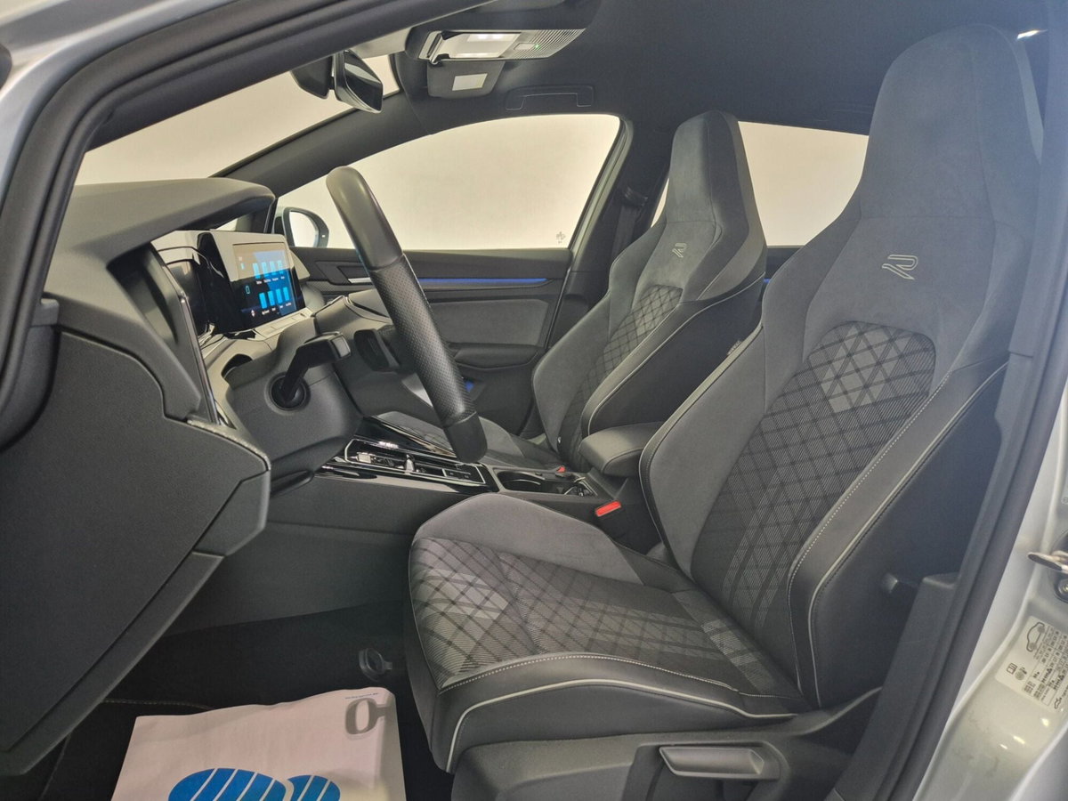 Volkswagen Golf Variant 2.0 TDI 150 CV DSG SCR 4Motion R-Line (10)