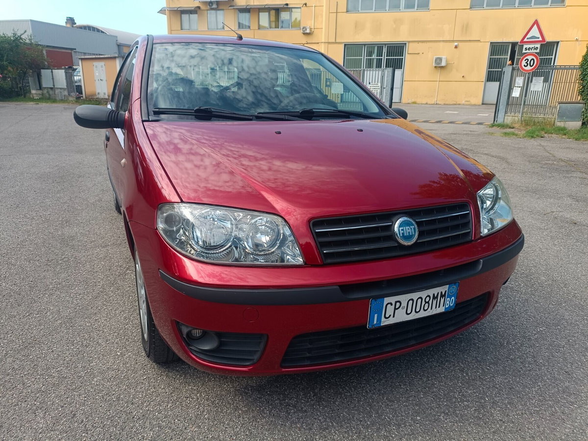 Fiat Punto 1.2 5 porte Active Natural Power (2)