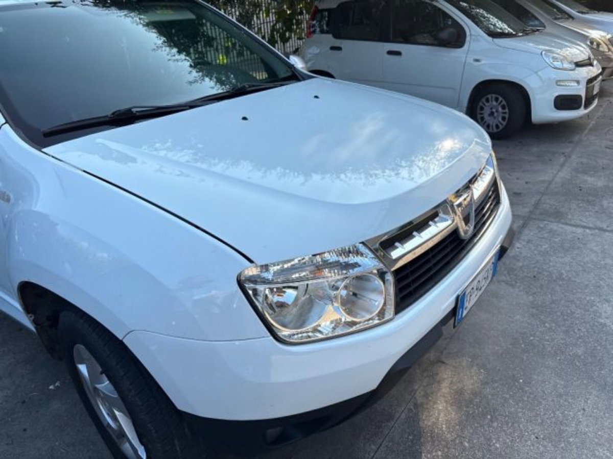Dacia Duster 1.5 dCi 110CV 4x2 Lauréate Autocarro (4)