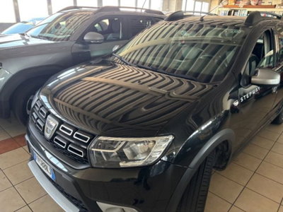Dacia Sandero Stepway 1.5 Blue dCi 95CV 15th Anniversary (8)