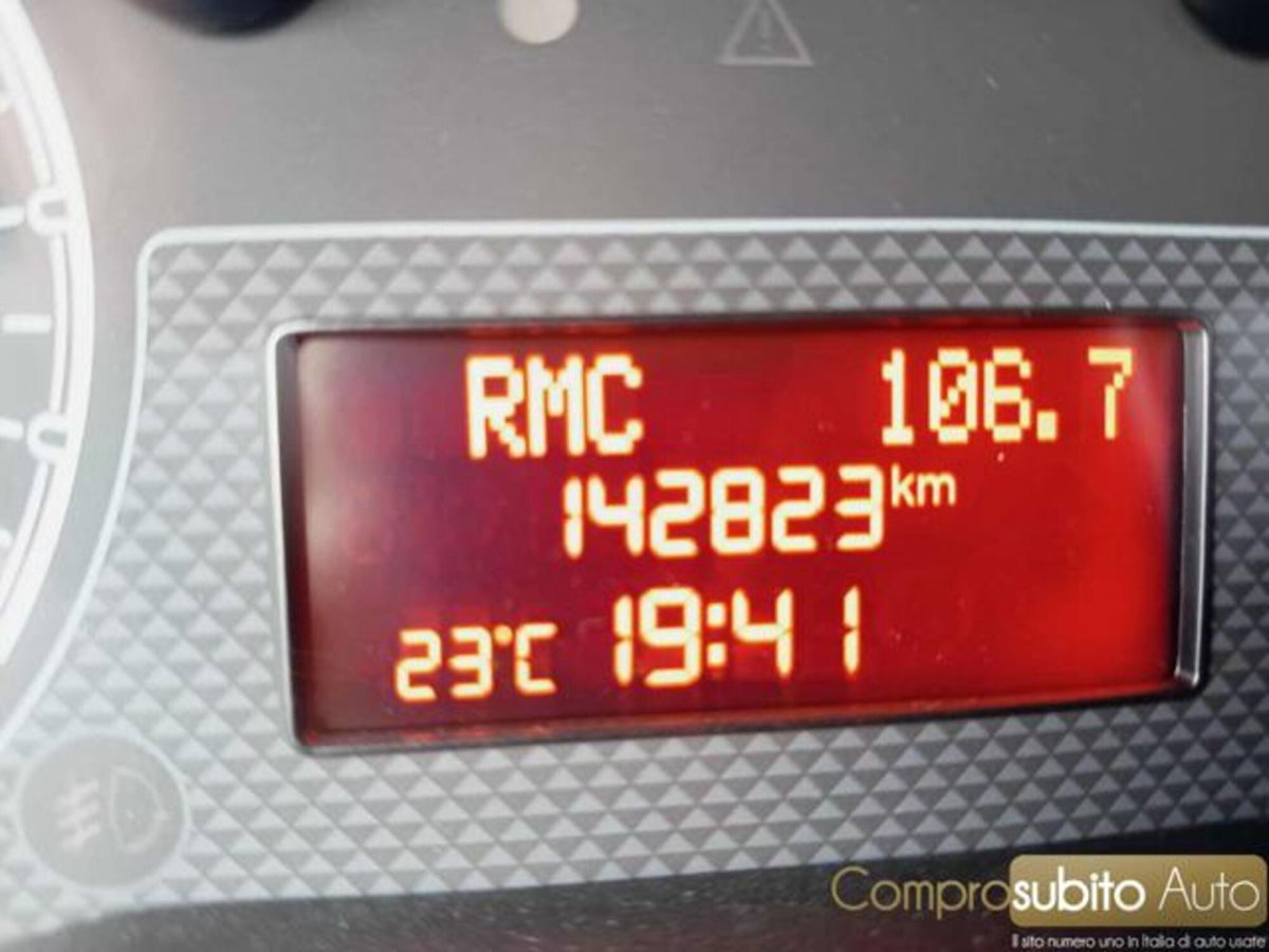 Fiat Fiorino 1.3 MJT 80CV Combinato (16)