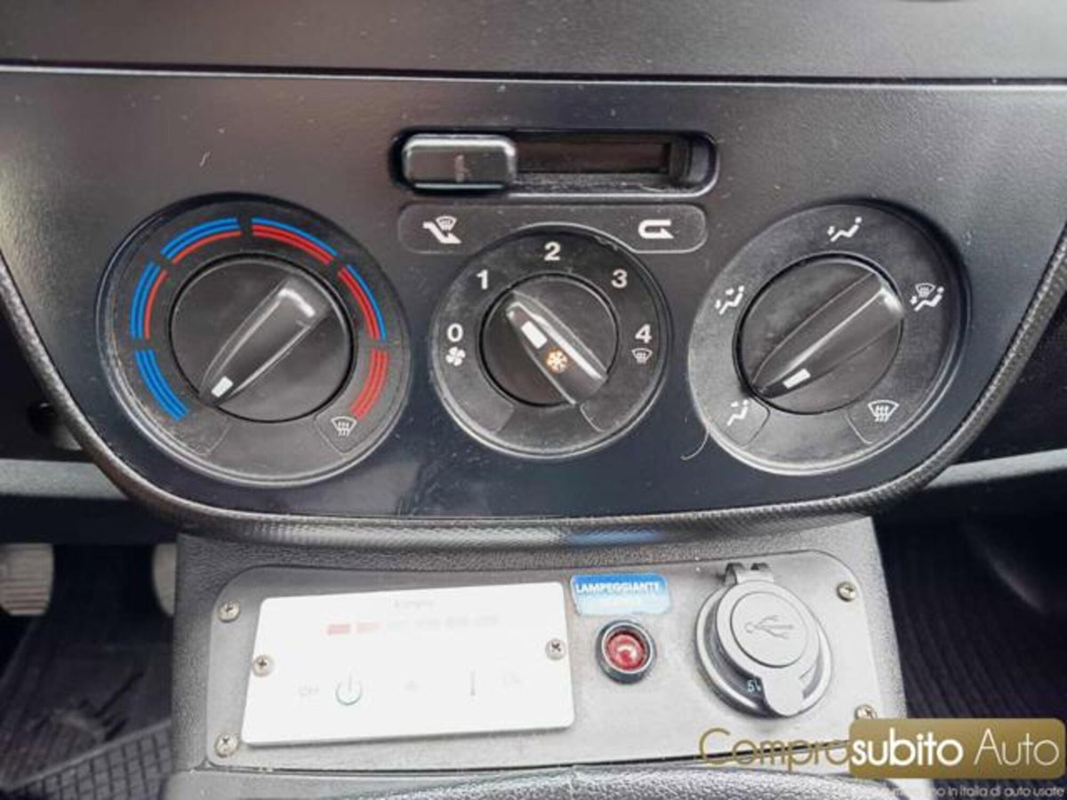 Fiat Fiorino 1.3 MJT 80CV Combinato (19)