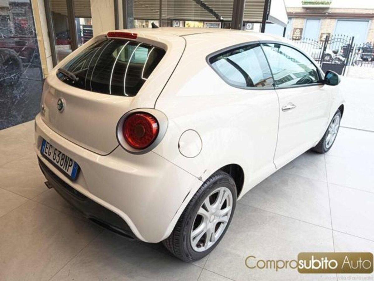 Alfa Romeo MiTo 1.4 105 CV M.air S&S Distinctive (4)