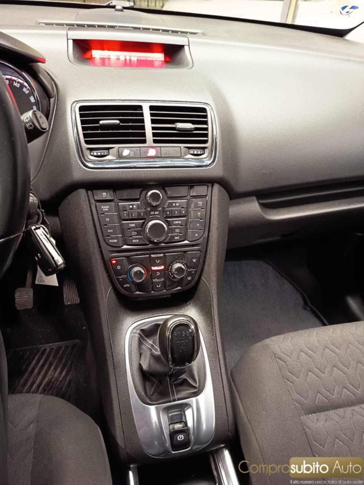 Opel Meriva 1.4 100CV Cosmo (13)