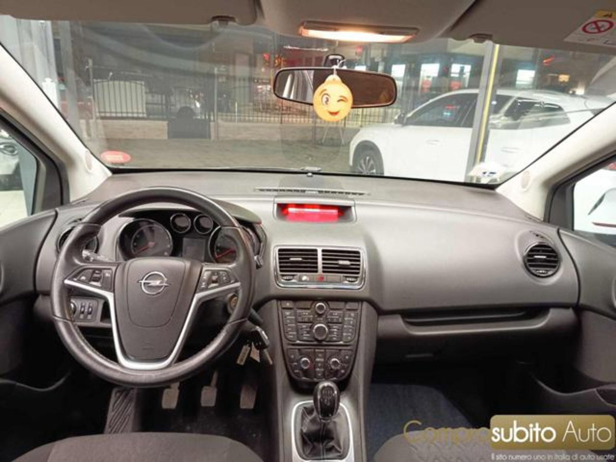 Opel Meriva 1.4 100CV Cosmo (15)