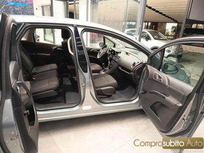 Opel Meriva 1.4 100CV Cosmo (17)