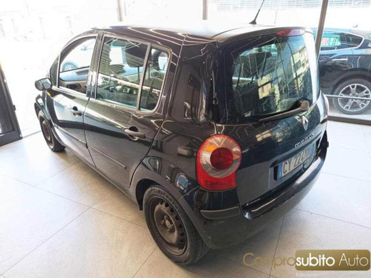 Renault Modus 1.2 16V Luxe Dynamique (4)