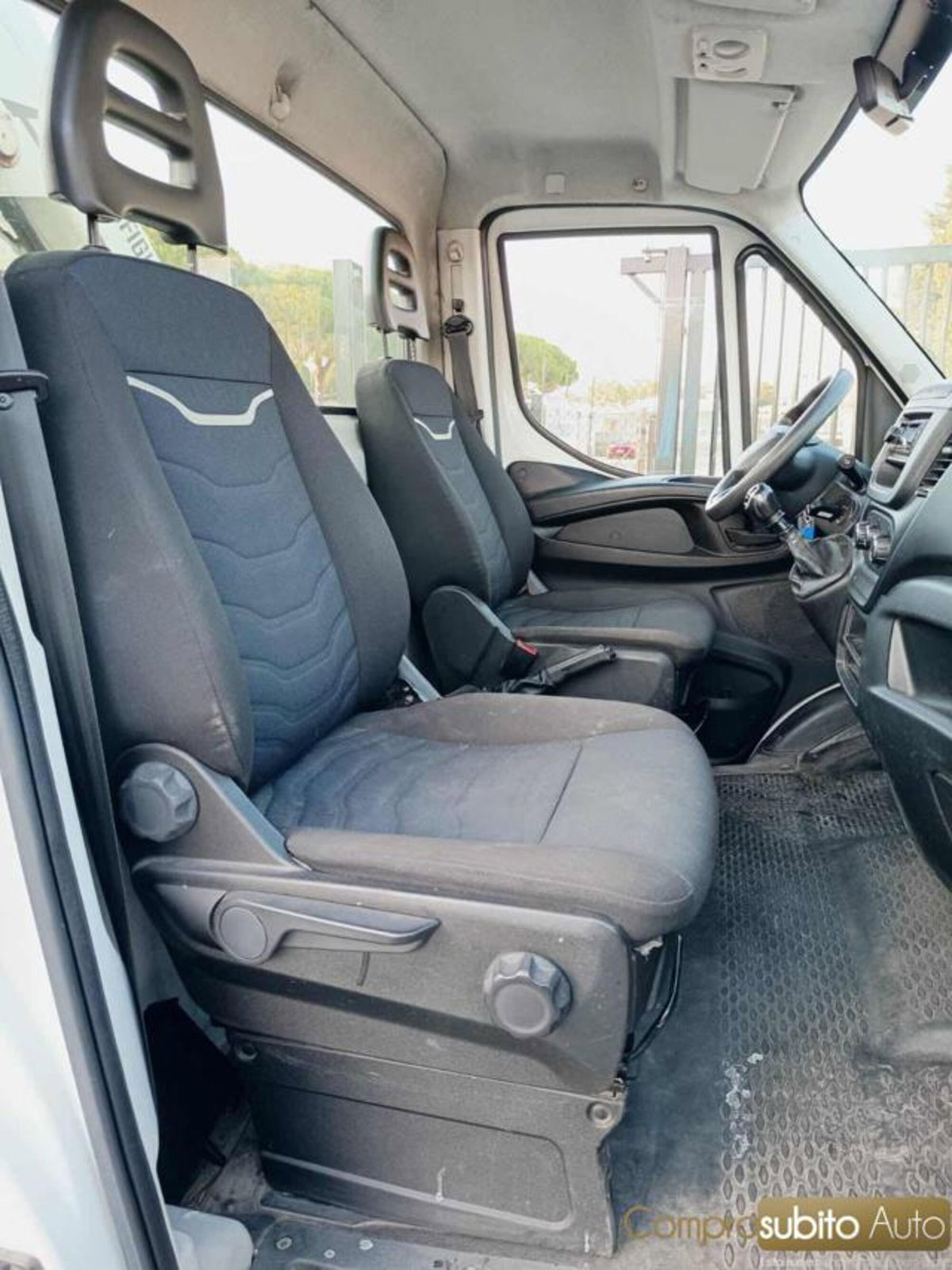 Iveco Daily Furgone 33S16HV 2.3 HPT PC-TN Furgone (10)