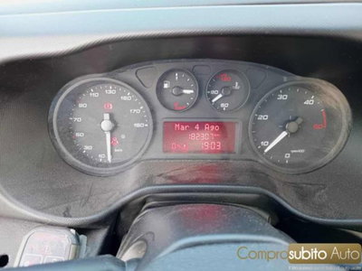Iveco Daily Furgone 33S16HV 2.3 HPT PC-TN Furgone (15)