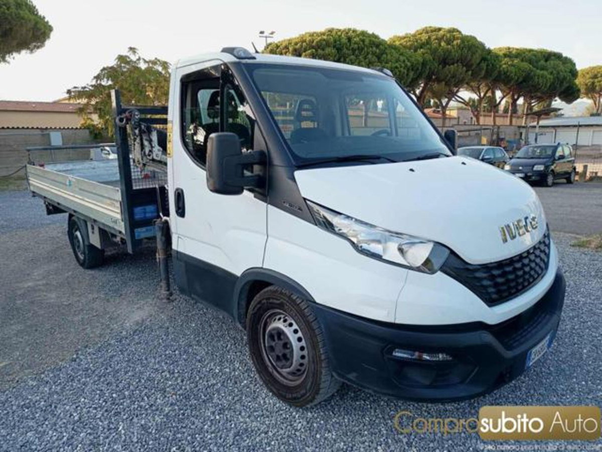 Iveco Daily Furgone 33S16HV 2.3 HPT PC-TN Furgone (3)