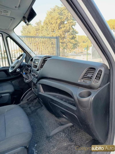 Iveco Daily Furgone 33S16HV 2.3 HPT PC-TN Furgone (9)