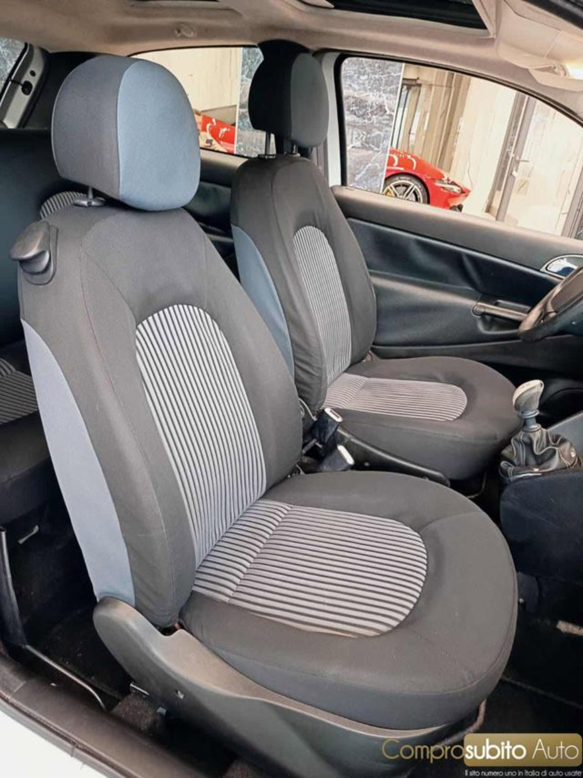 Lancia Ypsilon 1.2 Platino (13)