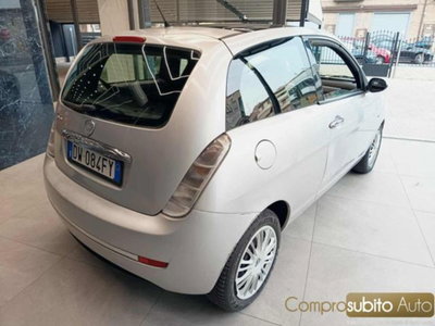 Lancia Ypsilon 1.2 Platino (4)