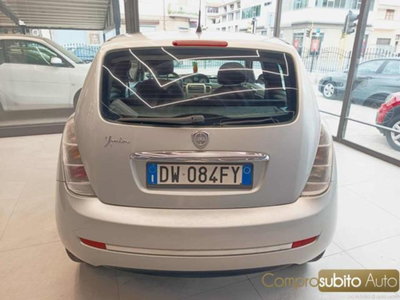 Lancia Ypsilon 1.2 Platino (5)