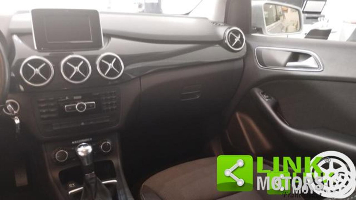 Mercedes-Benz Classe B 180 CDI BlueEFFICIENCY Executive (18)