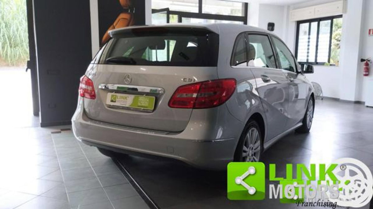 Mercedes-Benz Classe B 180 CDI BlueEFFICIENCY Executive (6)