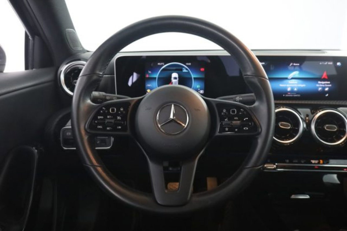 Mercedes-Benz Classe A 180 d Automatic Business (5)